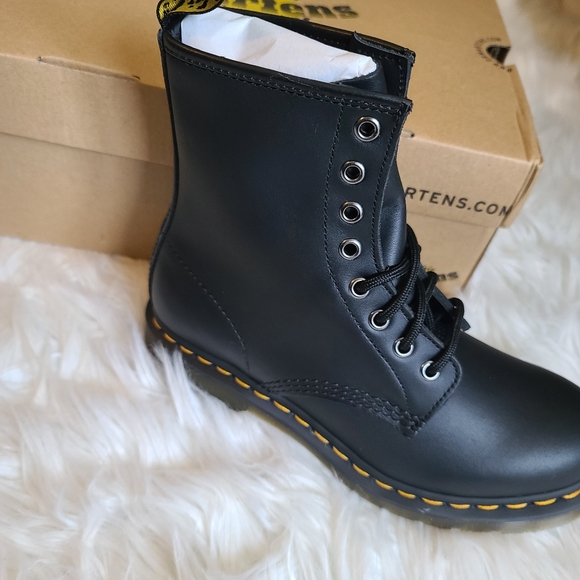 Dr. Martens combat boots - Picture 3 of 4
